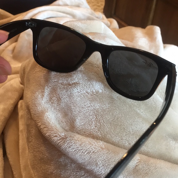 Rayban sunglasses - Picture 6 of 8